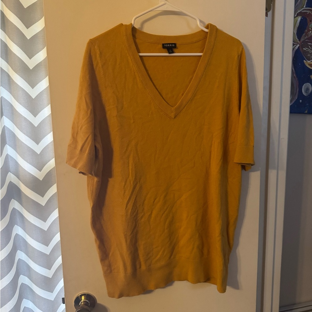 Torrid size 2 mustard yellow 3/4 length sleeved sweater